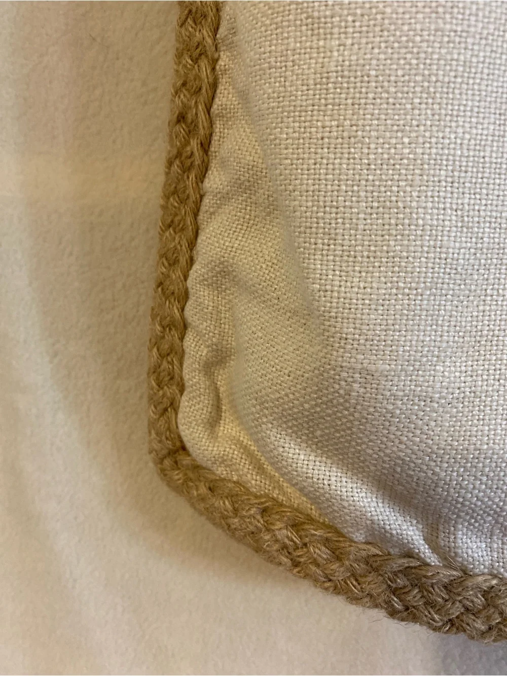 Pottery Barn ivory 100% linen jute braid edge 20